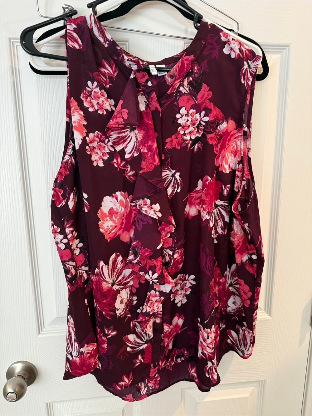 Elle Sleeveless Floral Ruffle Front Top - Burgundy Pink